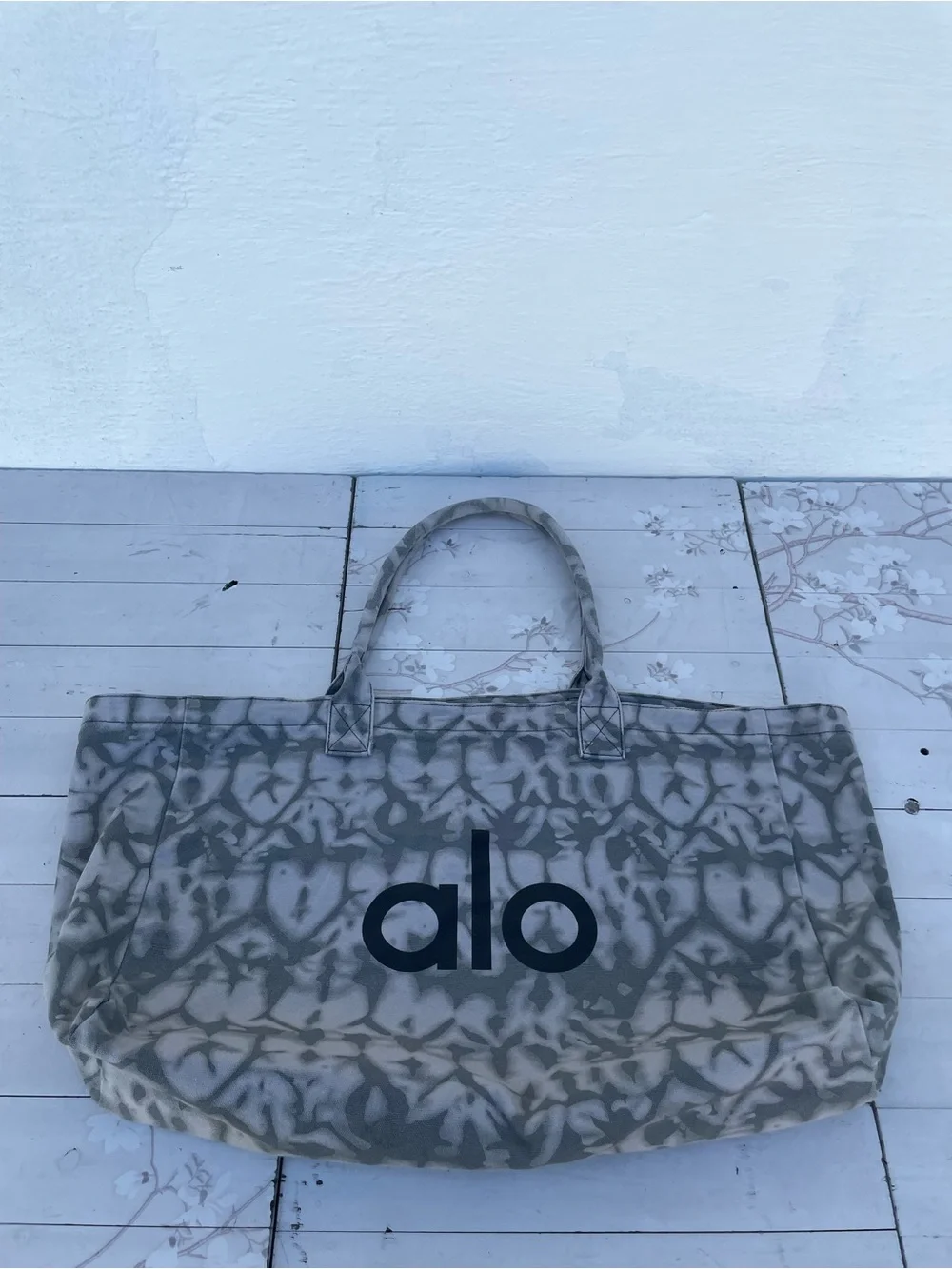 ALO Yoga Gray Tie-Dye Canvas Tote